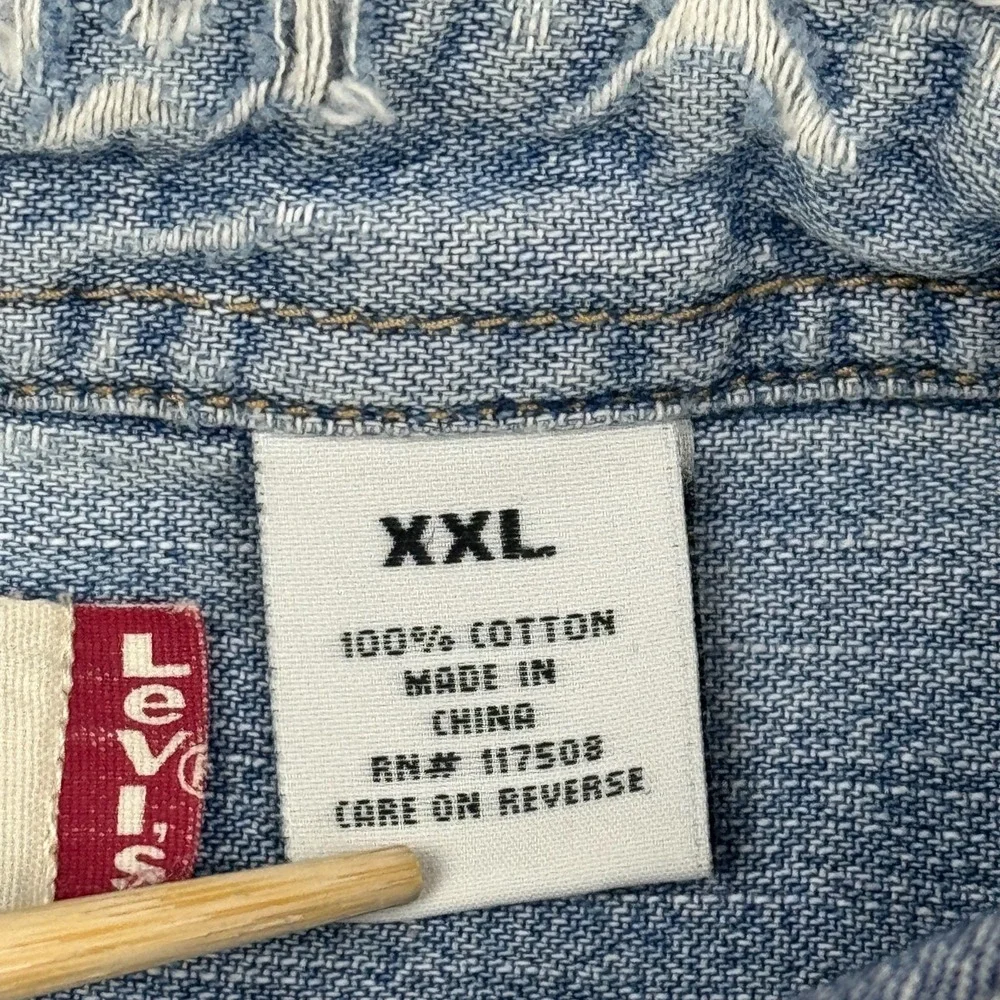 Vintage Levis Shirt Men 2XL XXL Blue Denim Metal Button Up Cotton  Western Rodeo